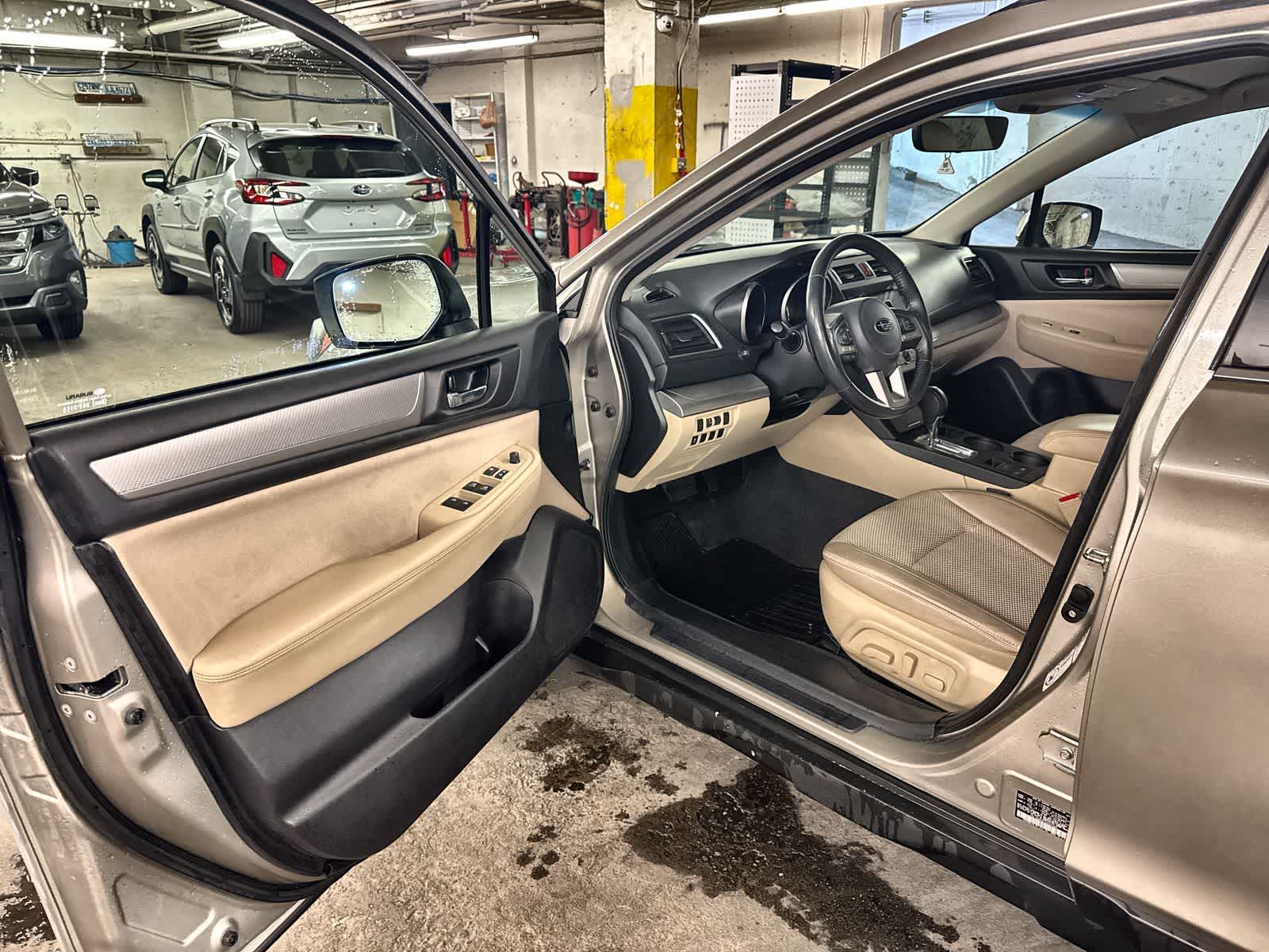 Thumbnail: 2017 Subaru Outback - 10