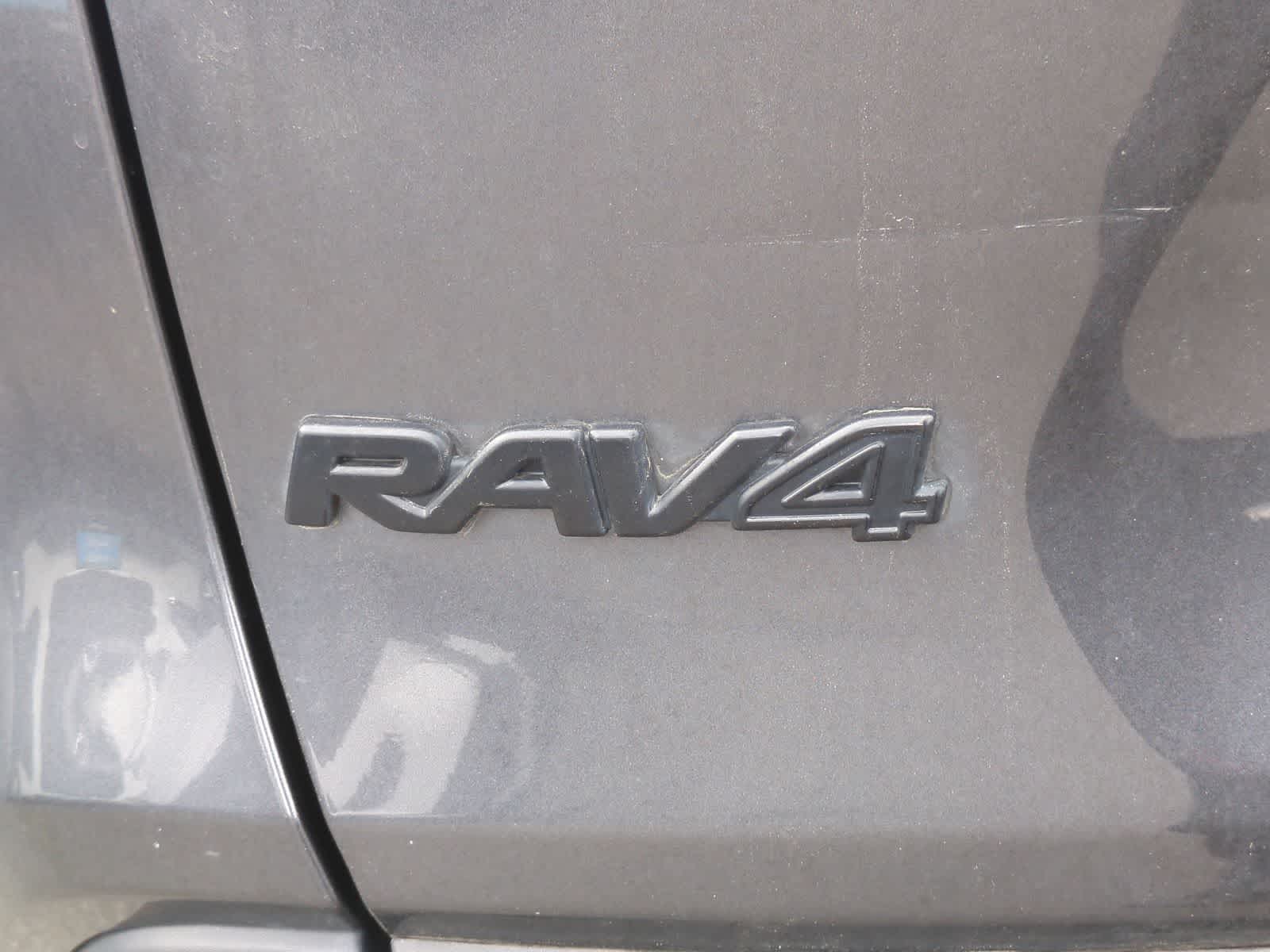 Thumbnail: 2022 Toyota RAV4 - 13