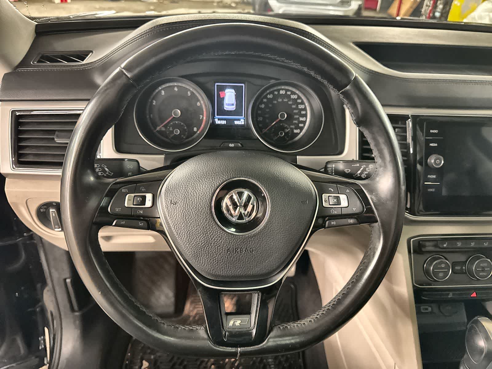 Thumbnail: 2018 Volkswagen Atlas - 25