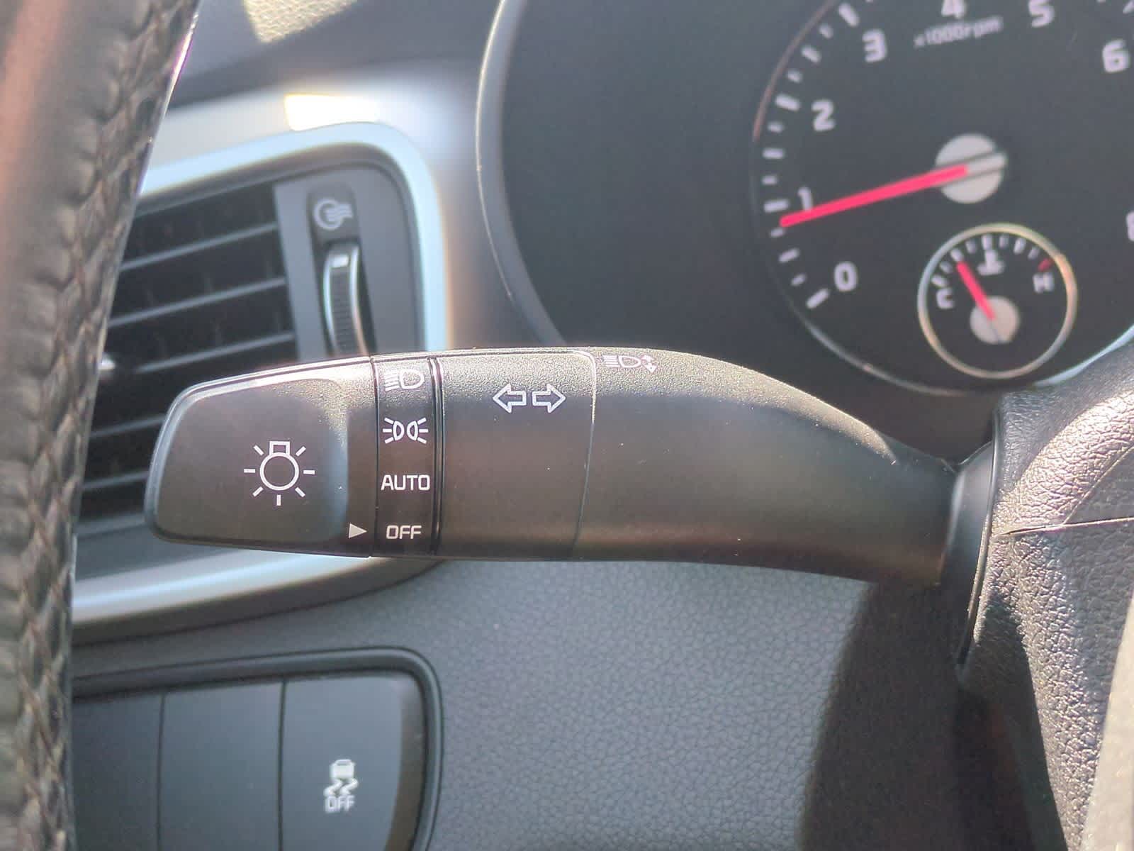 Thumbnail: 2016 Kia Sorento - 28