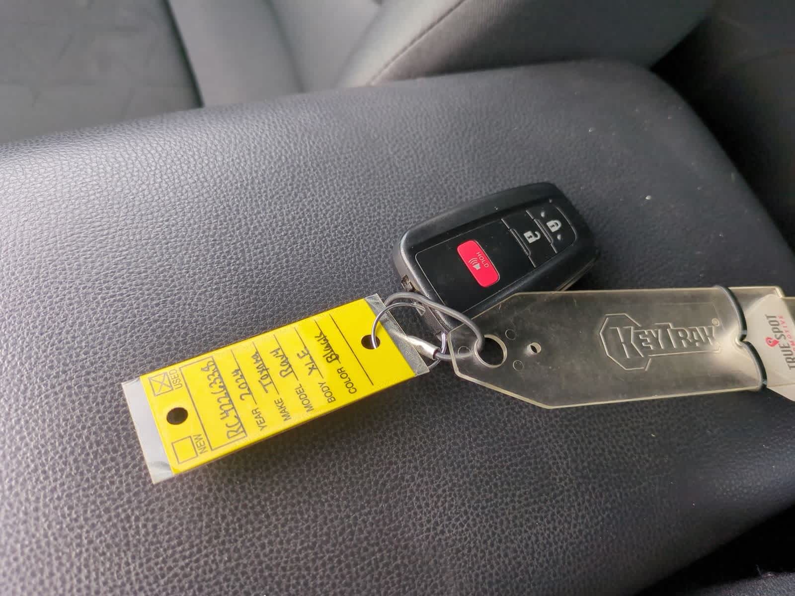 Thumbnail: 2024 Toyota RAV4 - 34