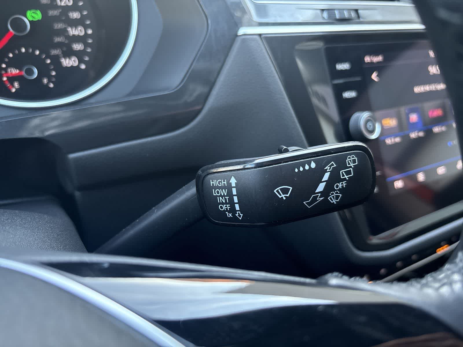 Thumbnail: 2019 Volkswagen Tiguan - 25