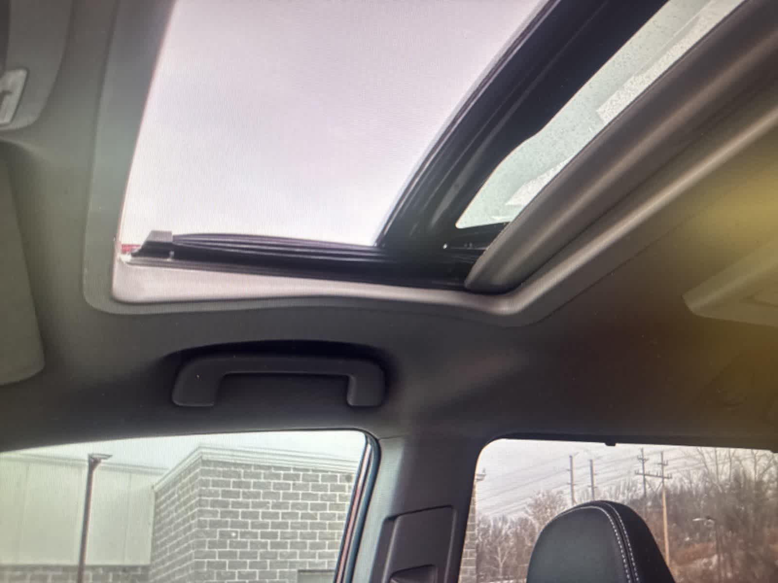 Thumbnail: 2019 Toyota Sienna - 15