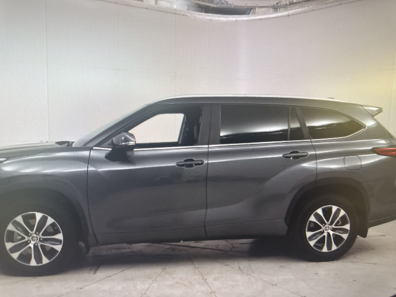 2023 Toyota Highlander XLE - Photo 39