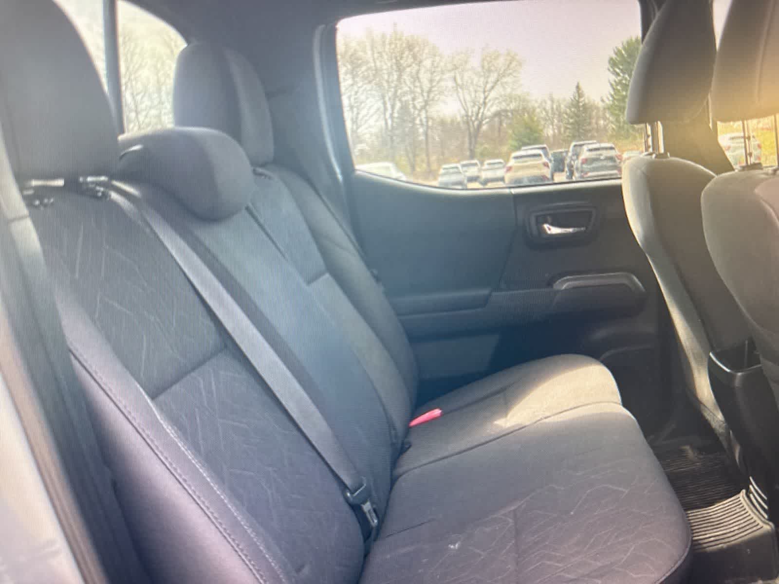 Thumbnail: 2018 Toyota Tacoma - 14