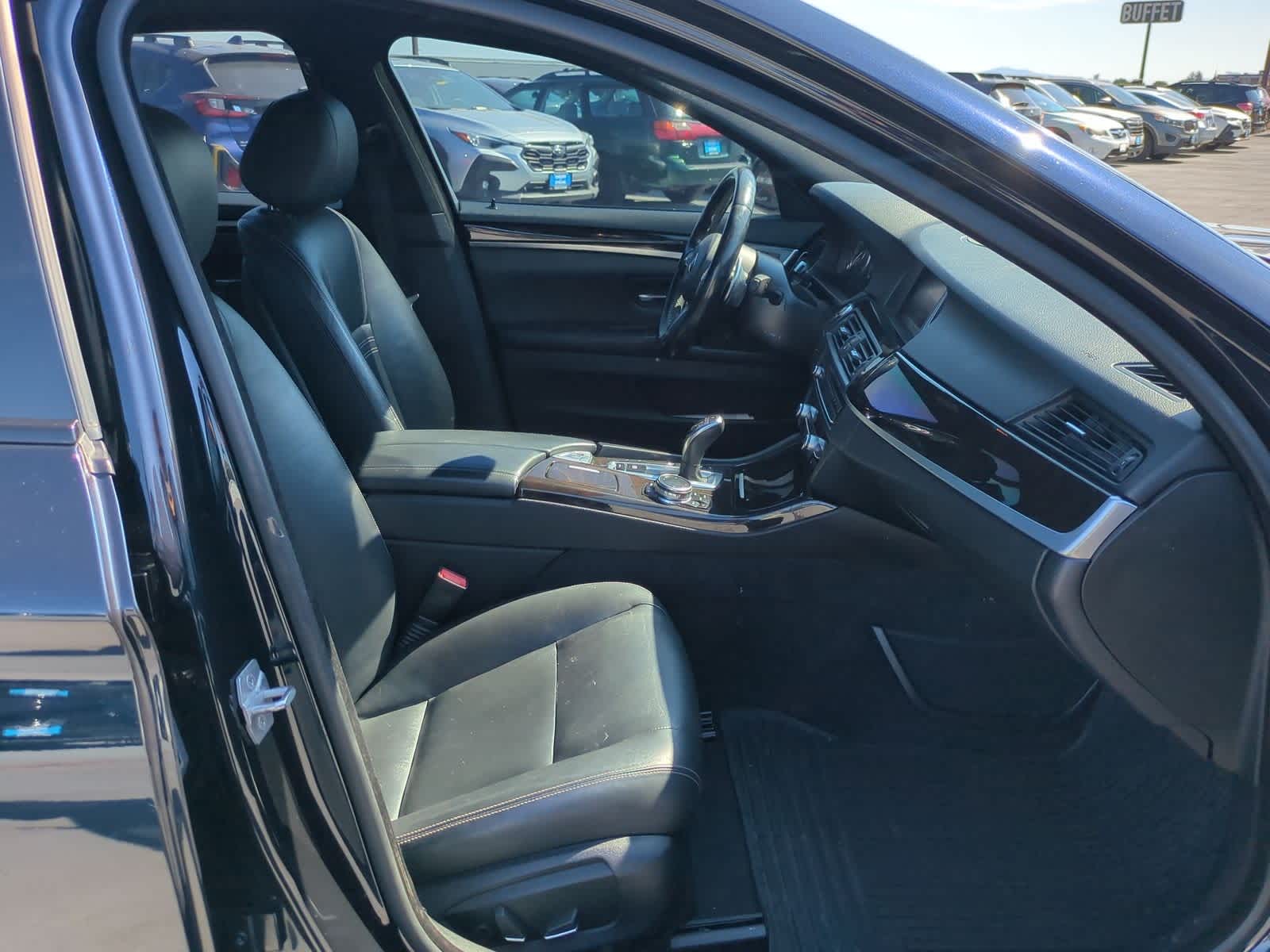 Thumbnail: 2016 BMW 5 Series - 23