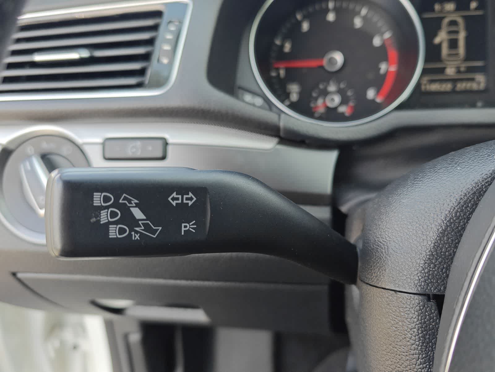 Thumbnail: 2018 Volkswagen Passat - 26