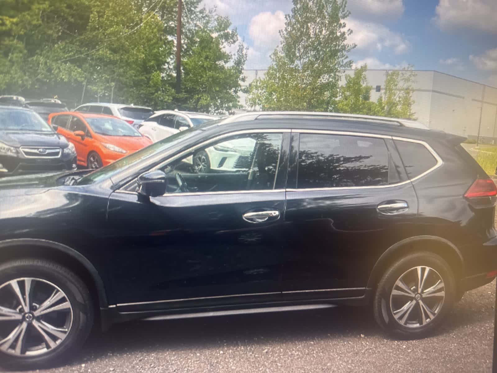 Thumbnail: 2019 Nissan Rogue - 2