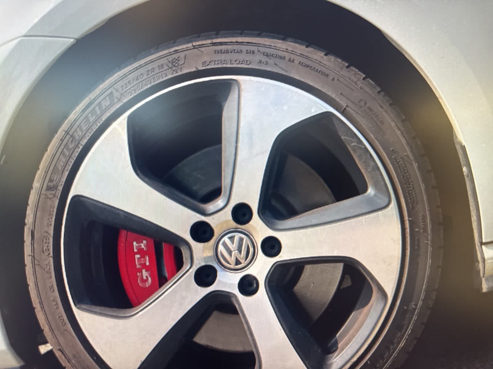 2017 Volkswagen Golf GTI SE 9