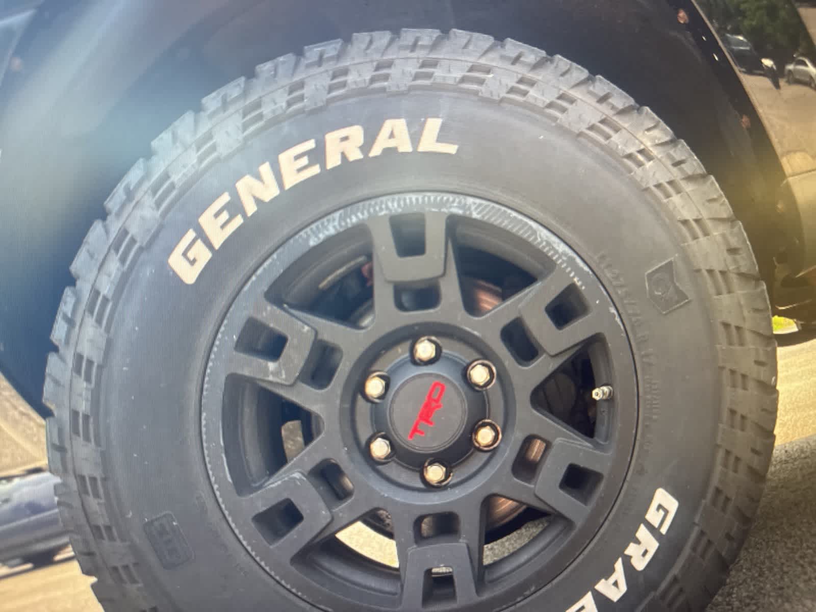 Thumbnail: 2014 Toyota 4Runner - 9