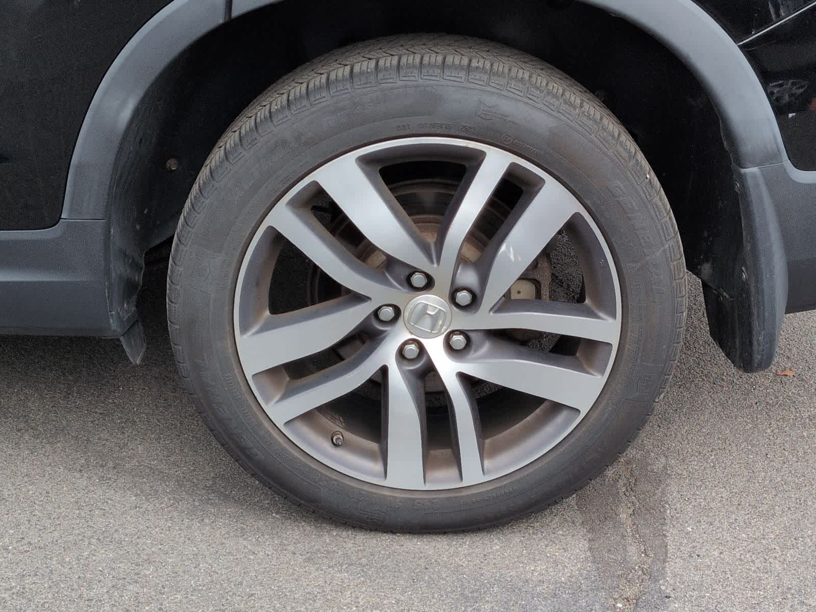 Thumbnail: 2017 Honda Pilot - 14