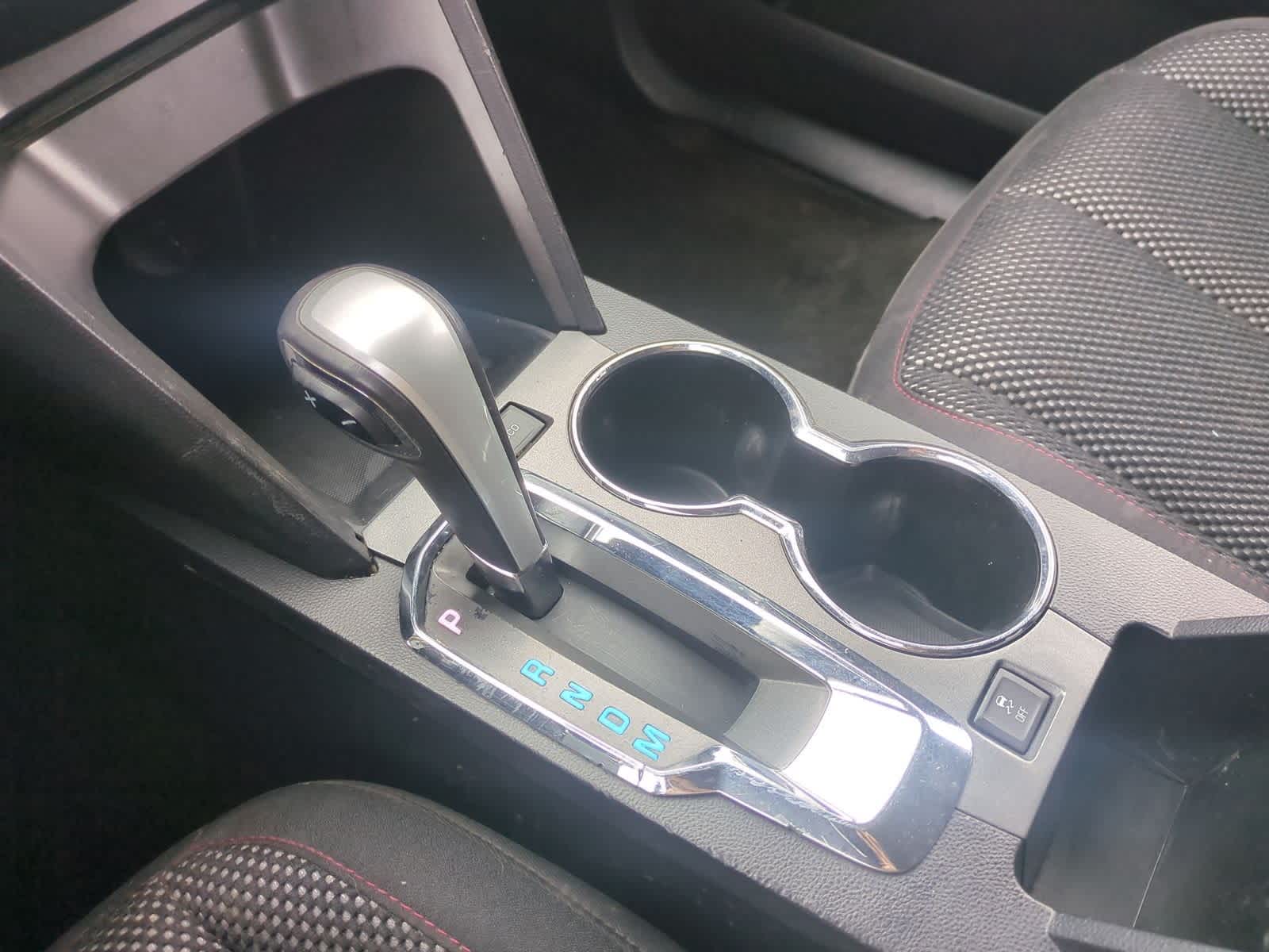 Thumbnail: 2015 Chevrolet Equinox - 32