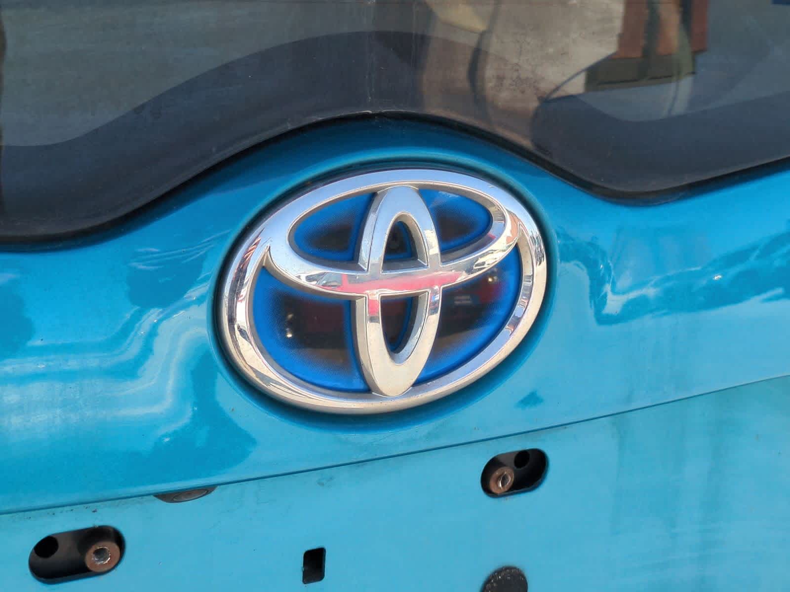 Thumbnail: 2017 Toyota Prius Prime - 12