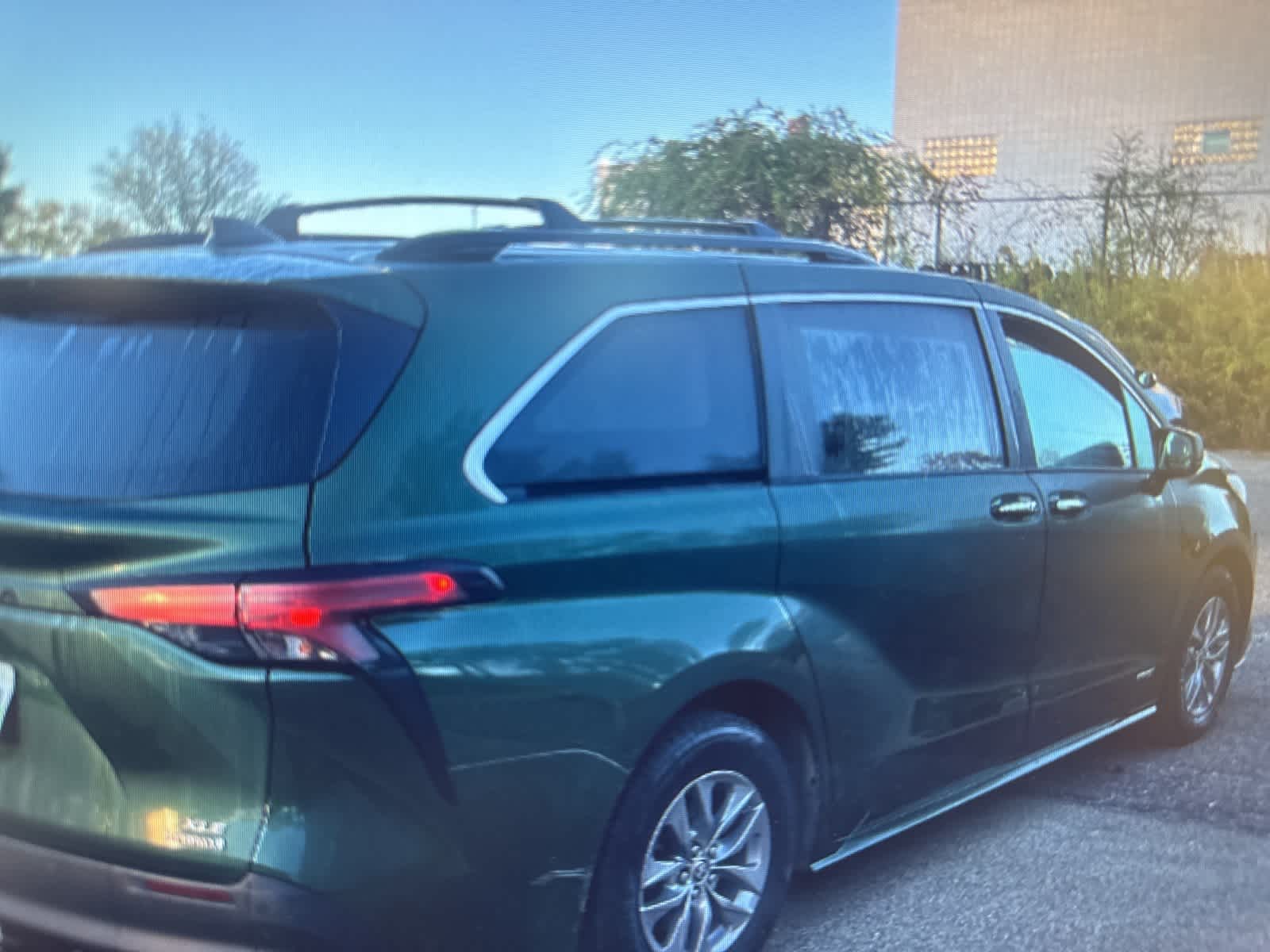 Thumbnail: 2021 Toyota Sienna - 5