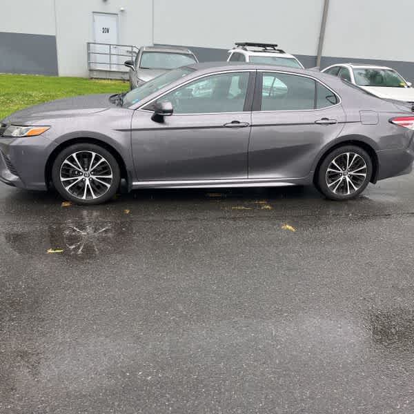 Thumbnail: 2020 Toyota Camry - 6