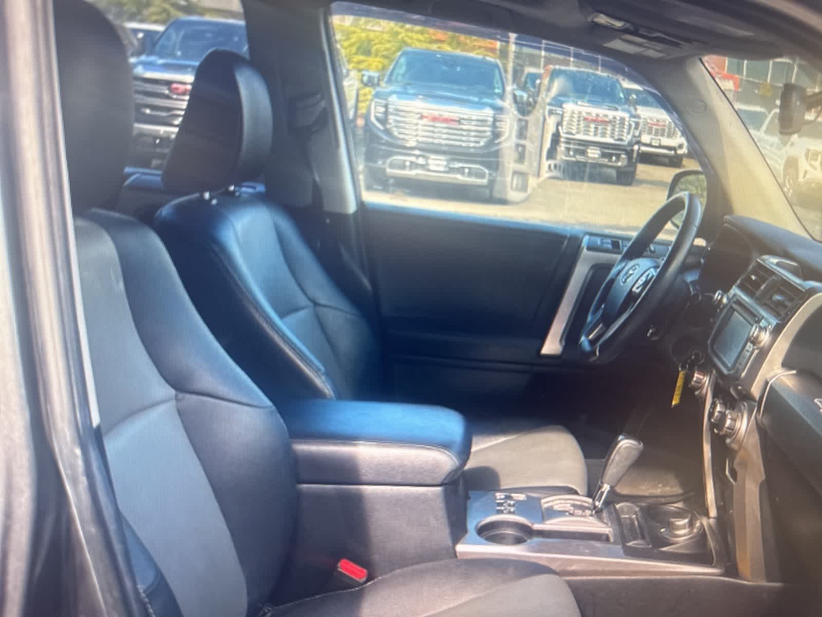 Thumbnail: 2018 Toyota 4Runner - 10