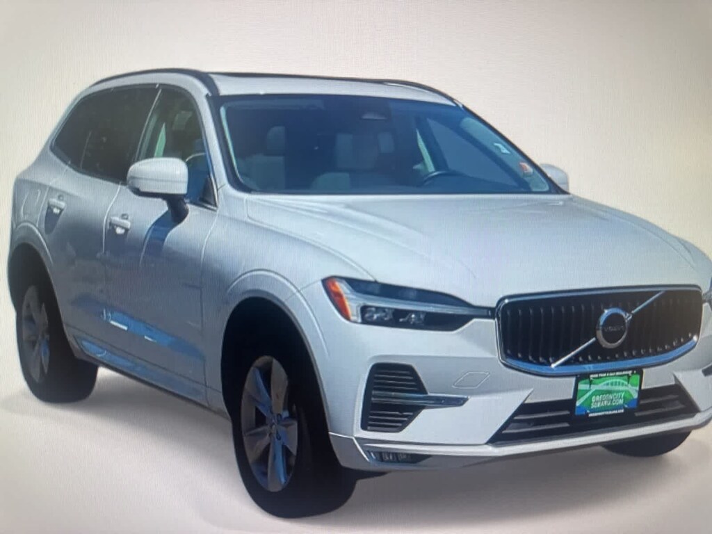 Used 2022 Volvo XC60 Momentum SUV