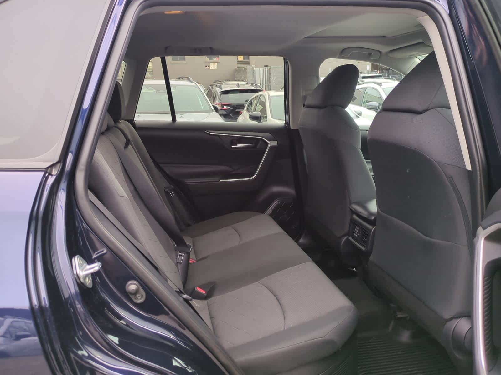 Thumbnail: 2020 Toyota RAV4 - 22