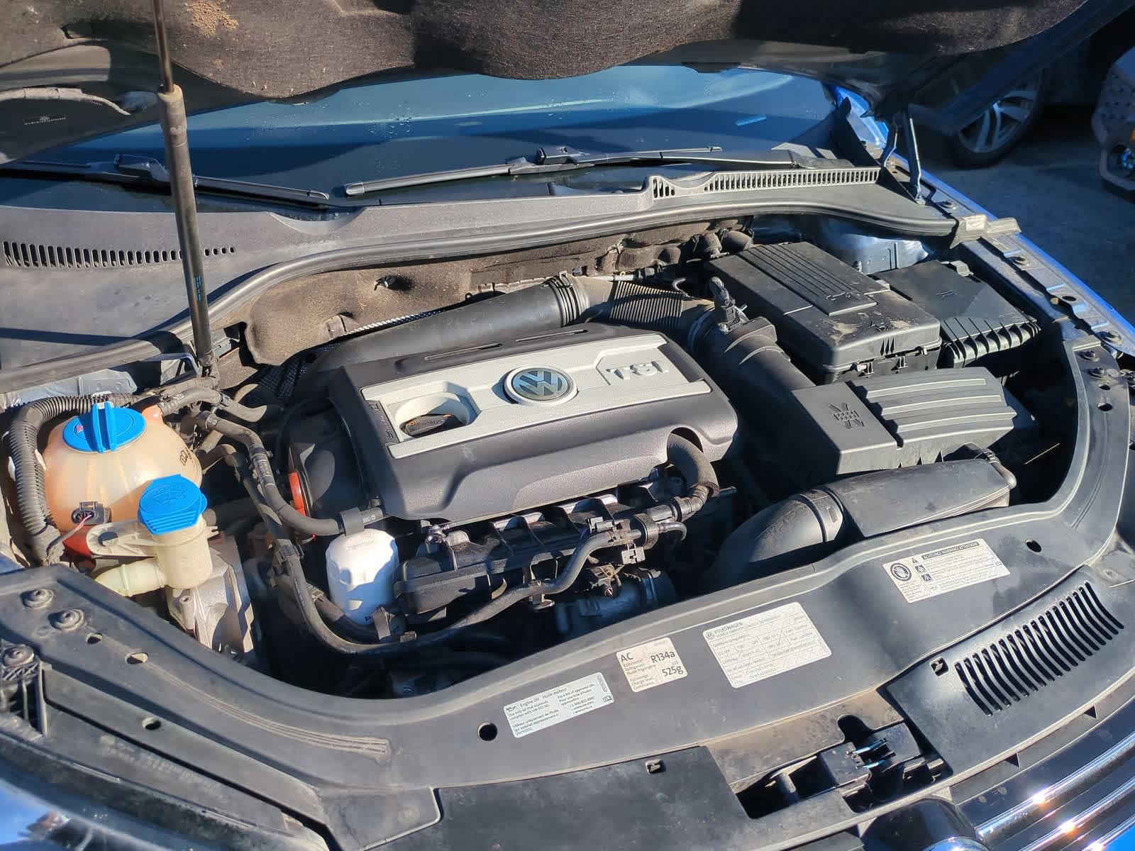 Thumbnail: 2012 Volkswagen Eos - 15