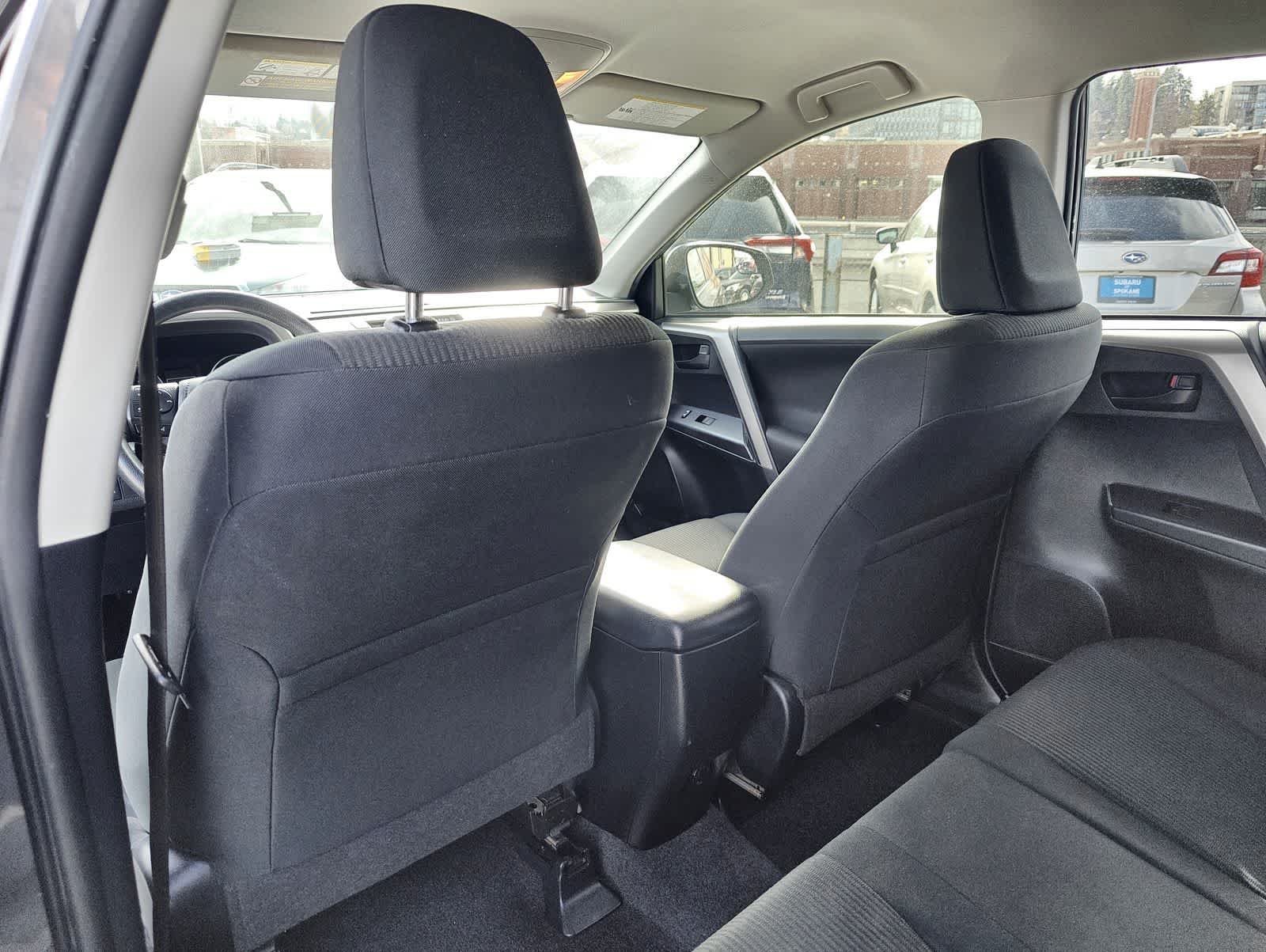 Thumbnail: 2017 Toyota RAV4 - 18