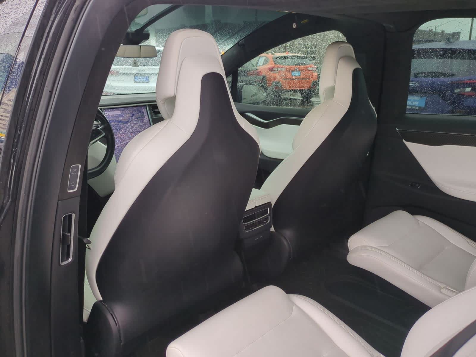 Thumbnail: 2017 Tesla Model X - 17