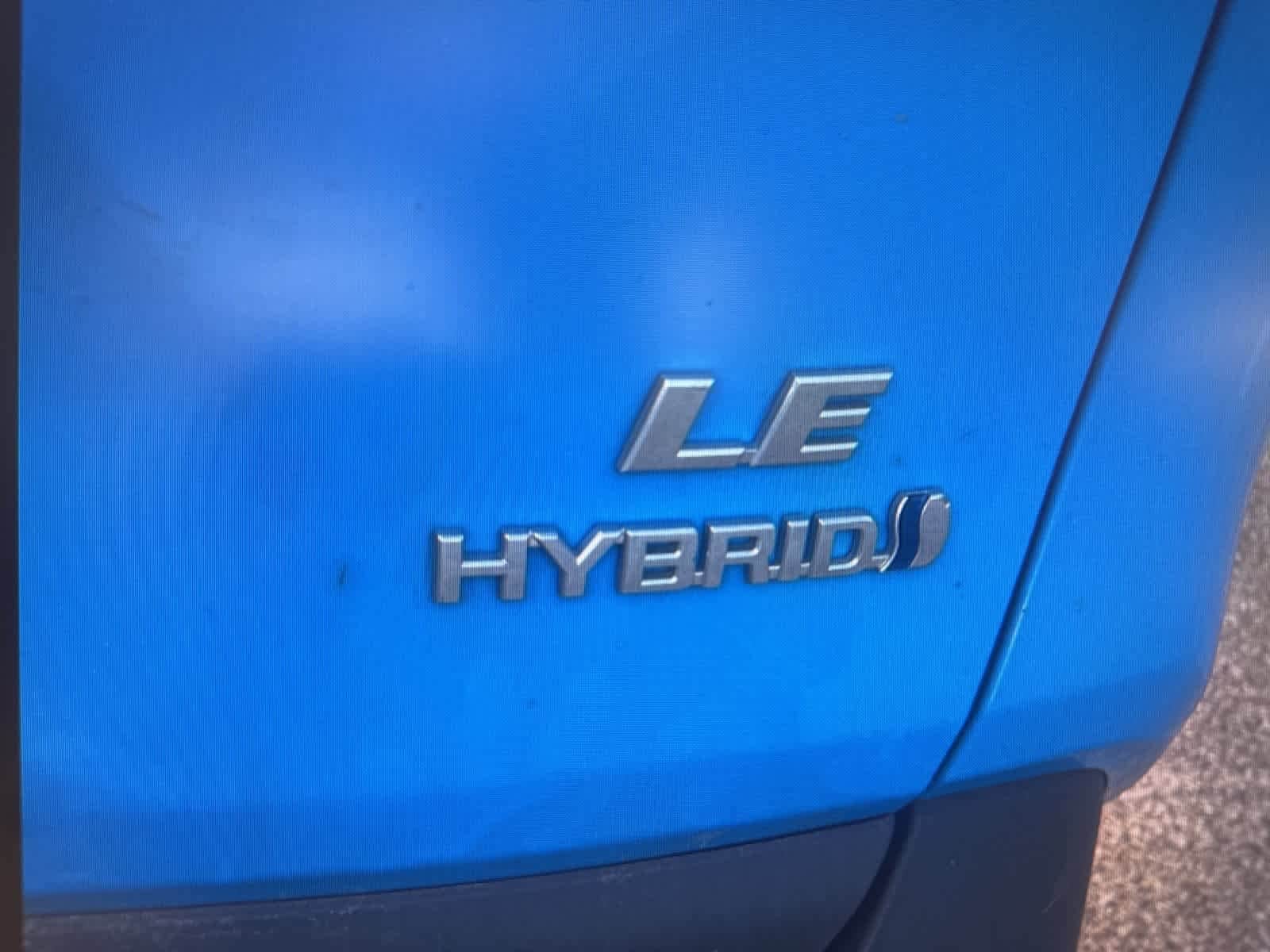 Thumbnail: 2021 Toyota RAV4 - 10