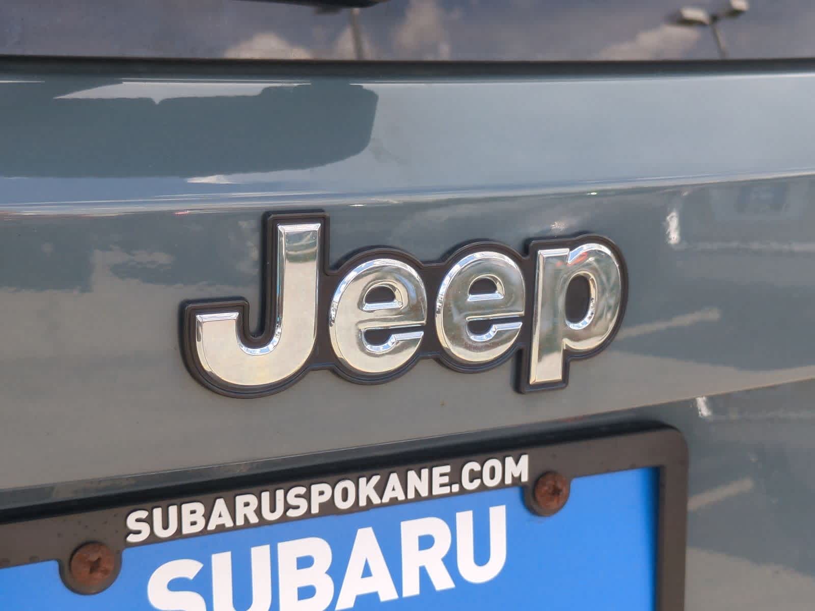 Thumbnail: 2016 Jeep Renegade - 12