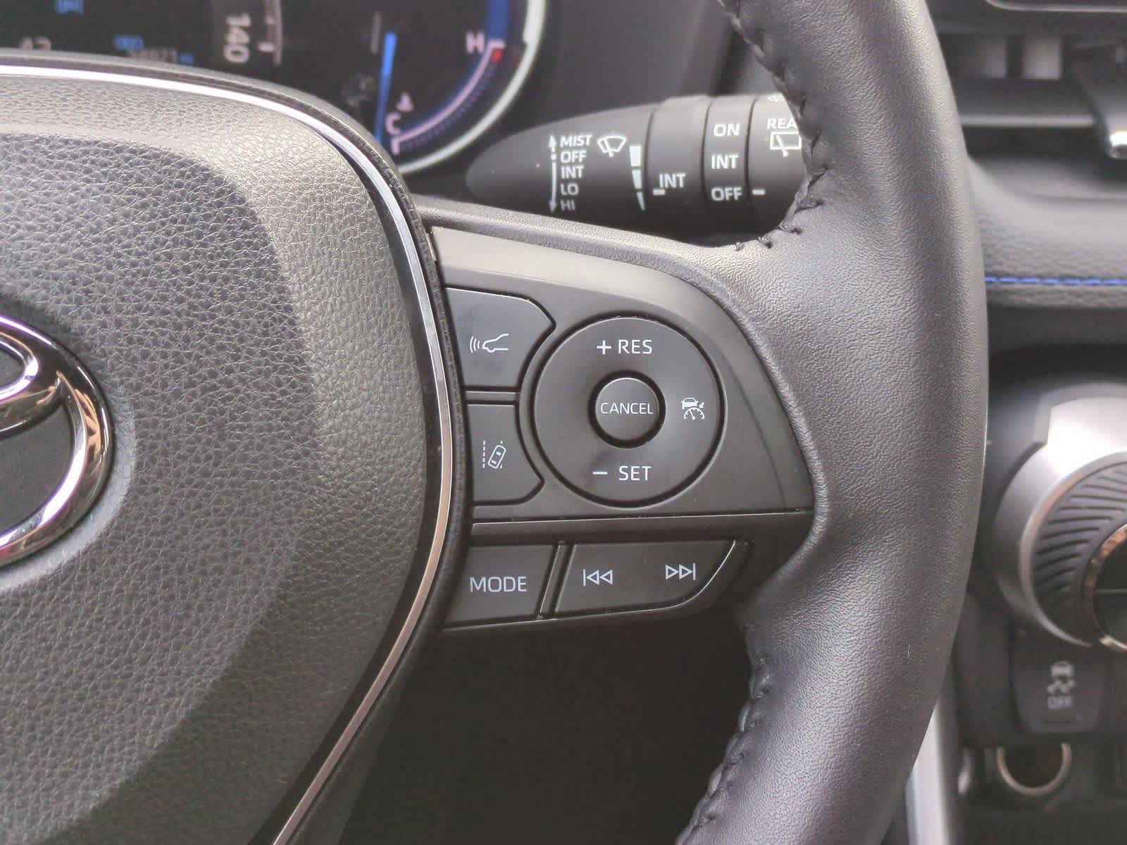 Thumbnail: 2024 Toyota RAV4 - 25