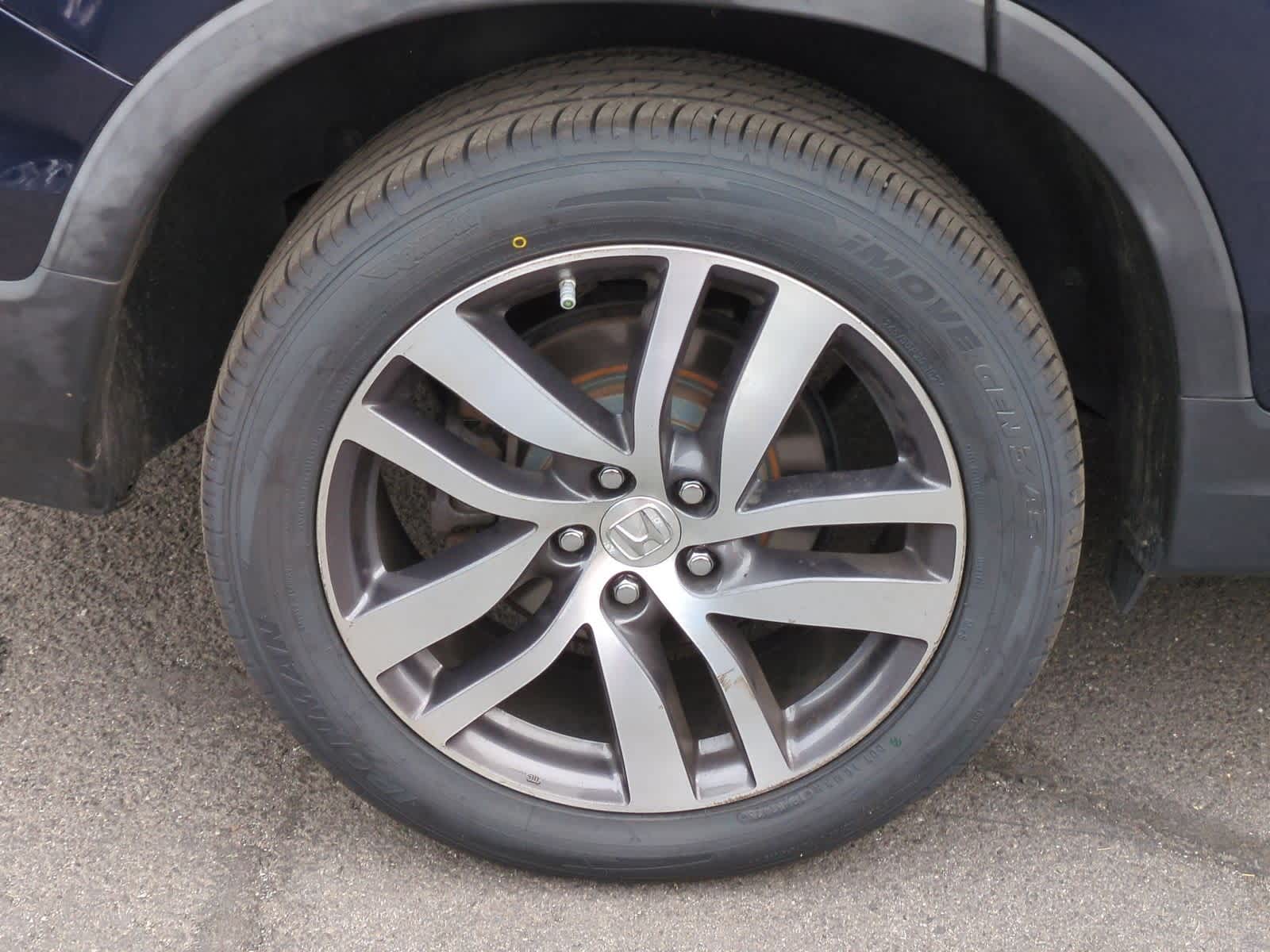 Thumbnail: 2018 Honda Pilot - 14