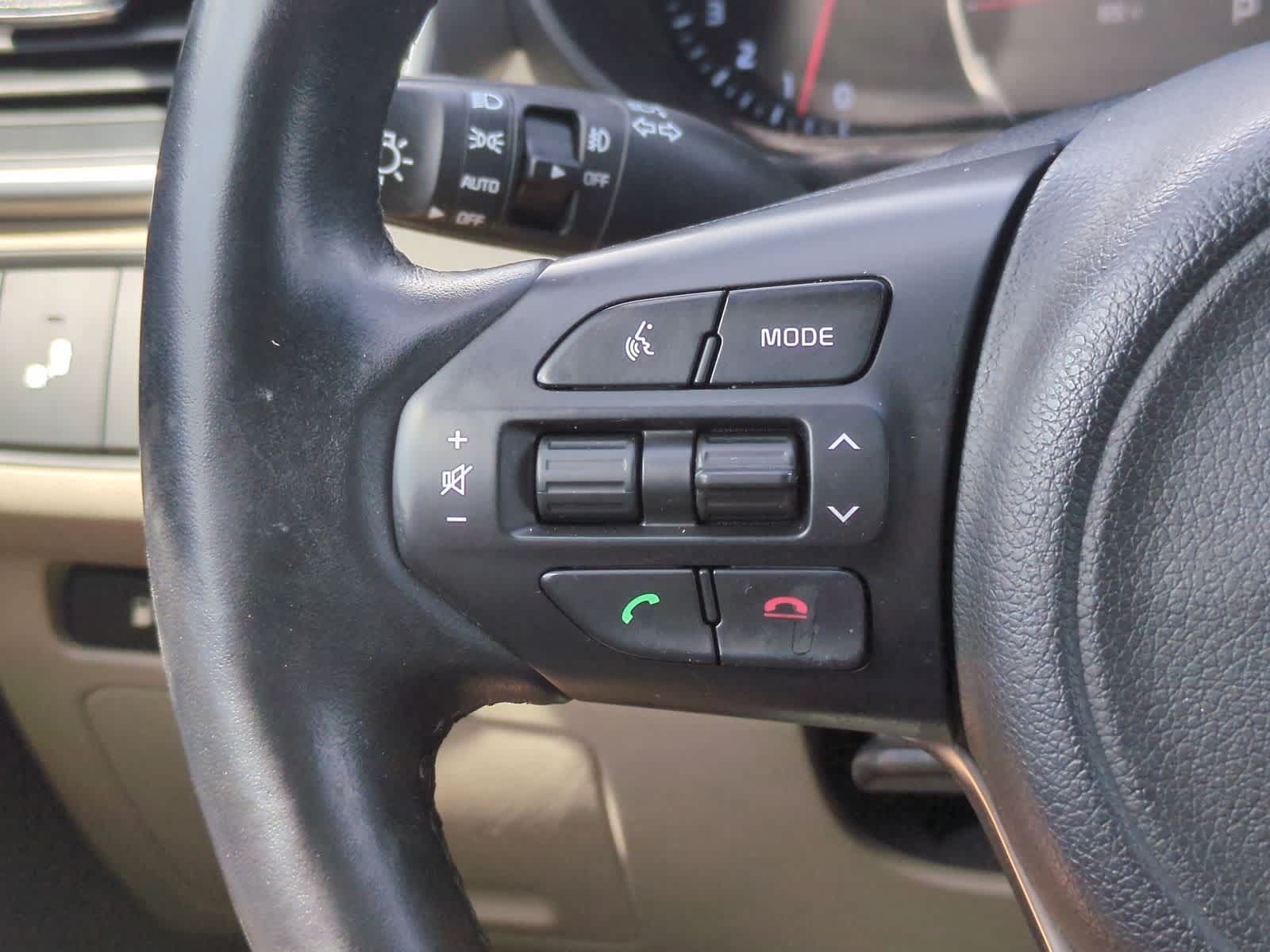Thumbnail: 2016 Kia Sorento - 24