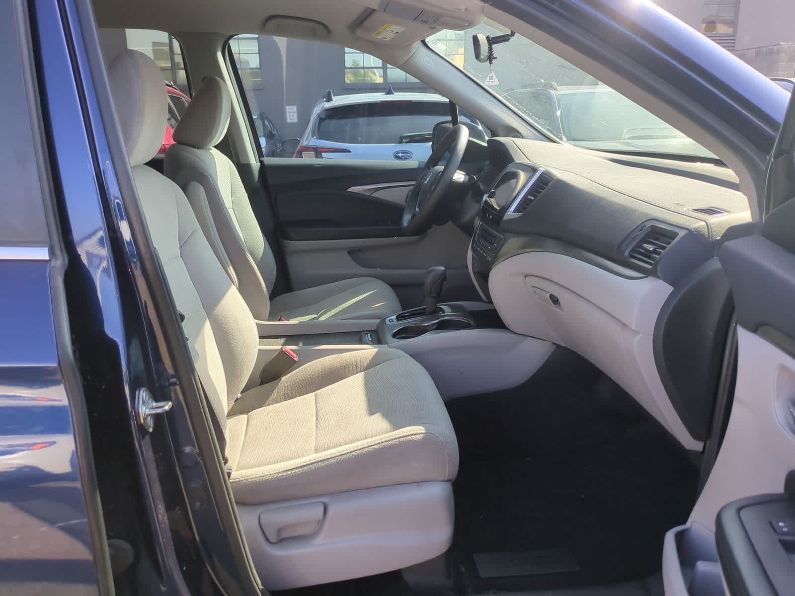 Thumbnail: 2018 Honda Pilot - 22