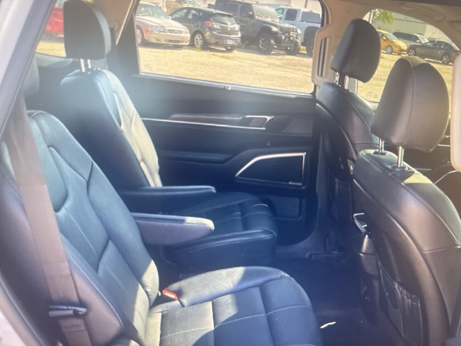 Thumbnail: 2020 Kia Telluride - 14