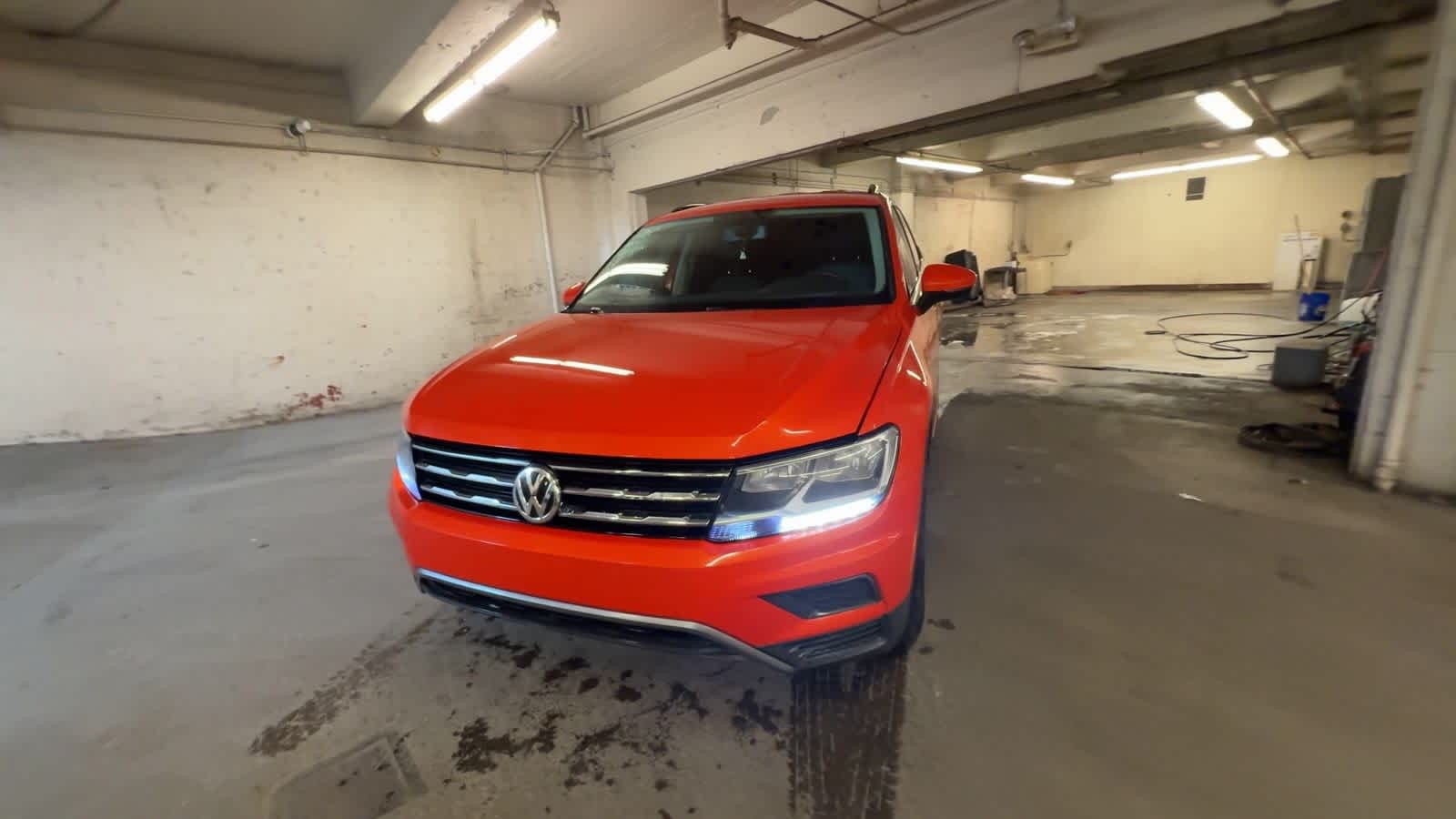 Thumbnail: 2019 Volkswagen Tiguan - 3