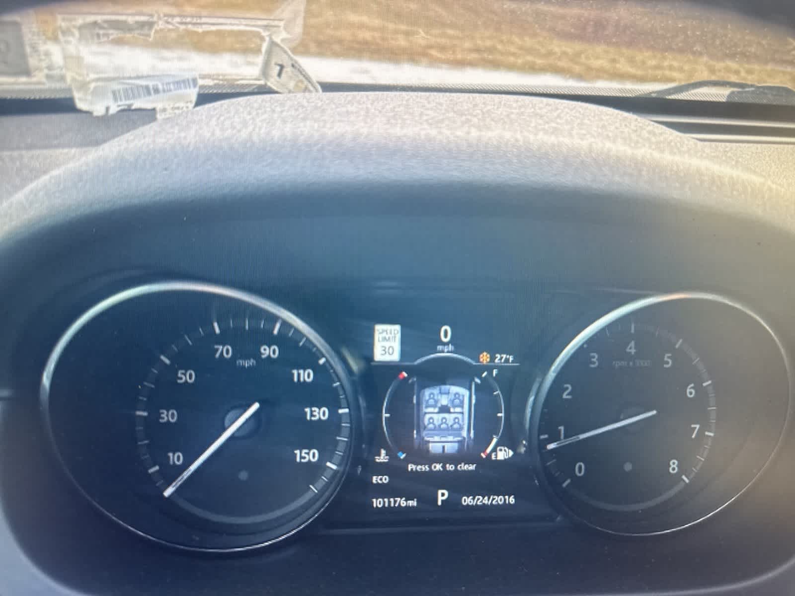 Thumbnail: 2017 Land Rover Discovery Sport - 19