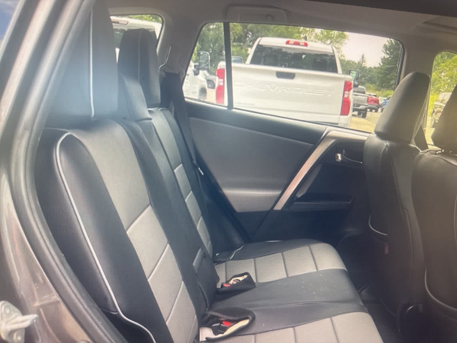 Thumbnail: 2018 Toyota RAV4 - 13