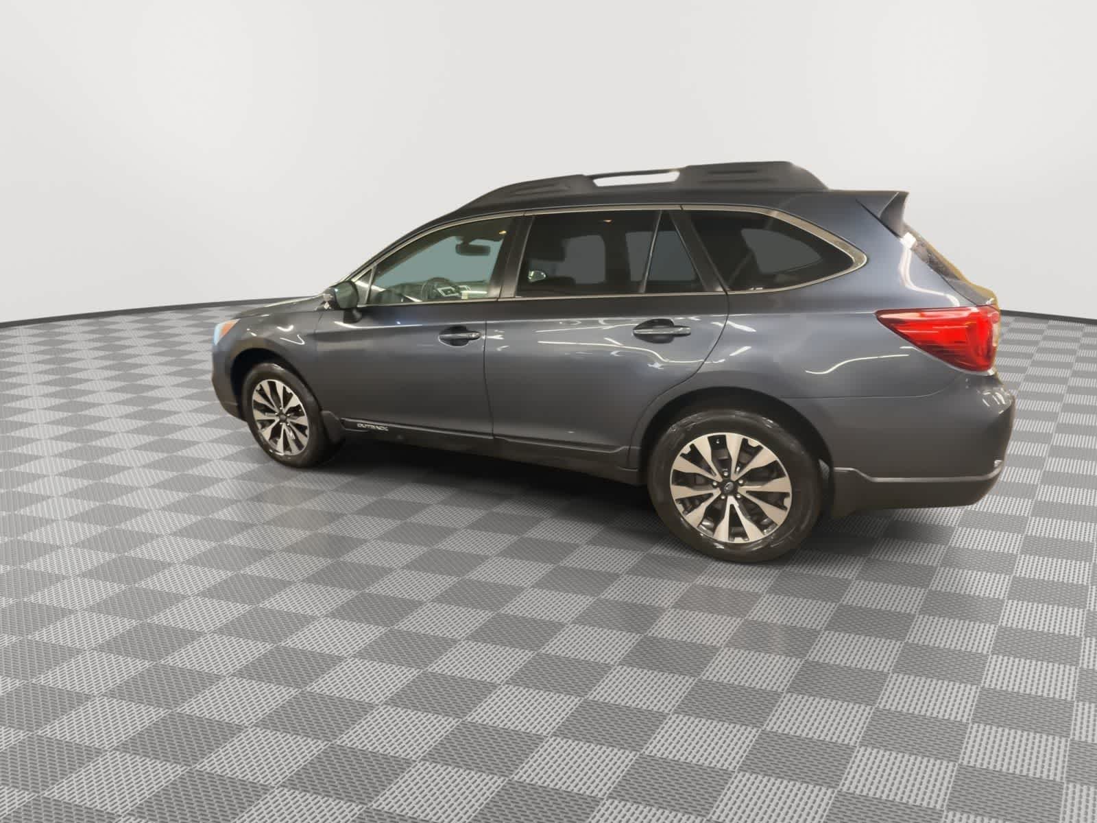 Thumbnail: 2017 Subaru Outback - 5