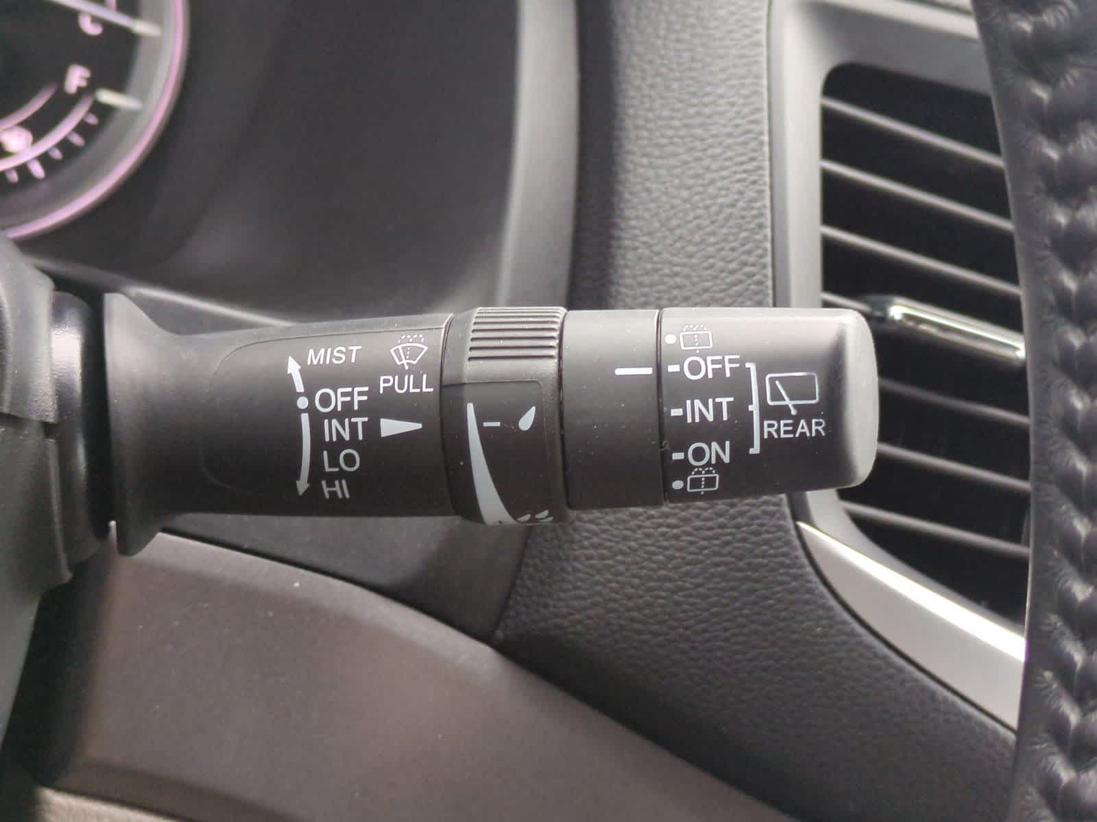 Thumbnail: 2017 Honda Pilot - 27