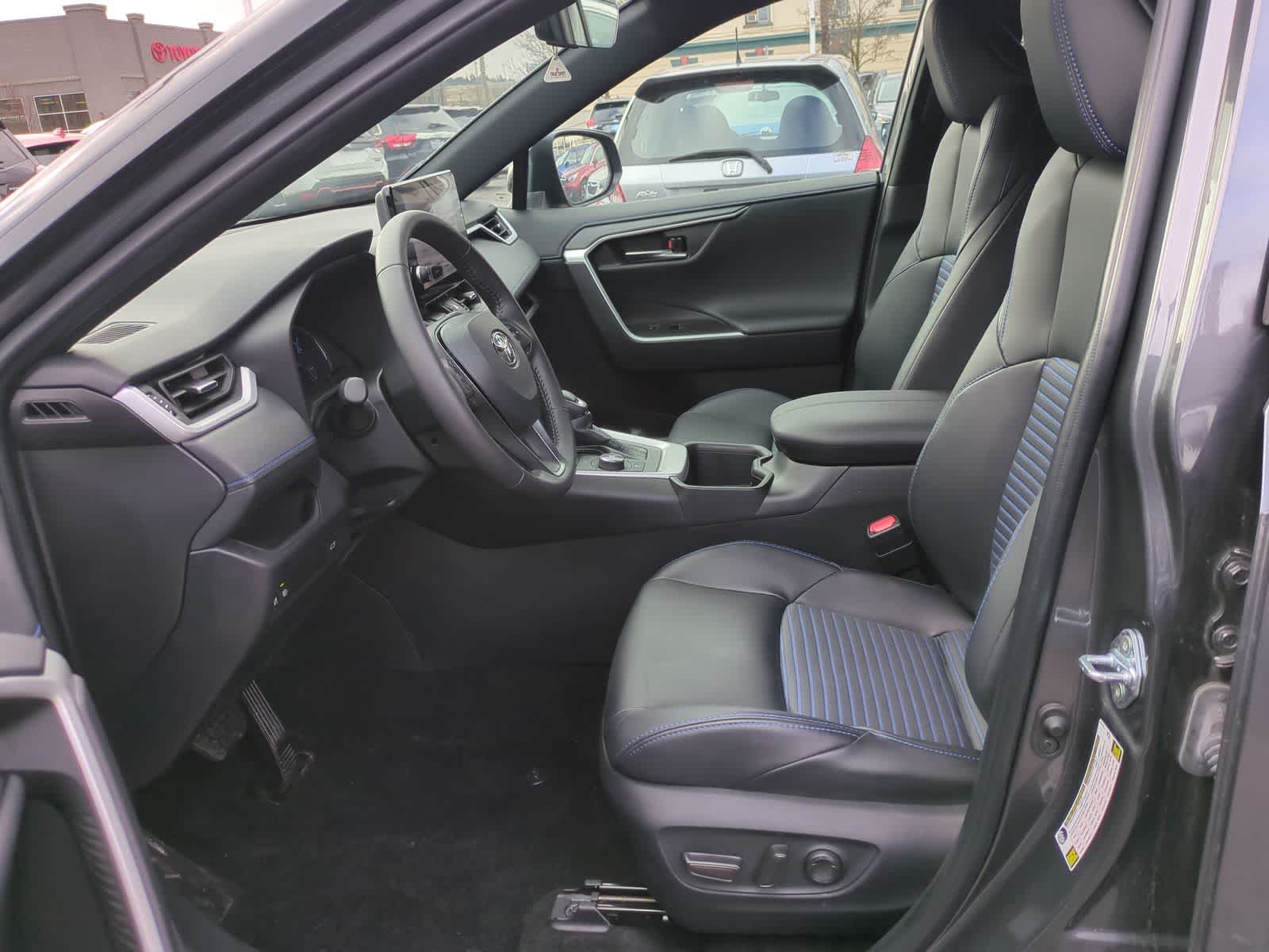 Thumbnail: 2024 Toyota RAV4 - 16