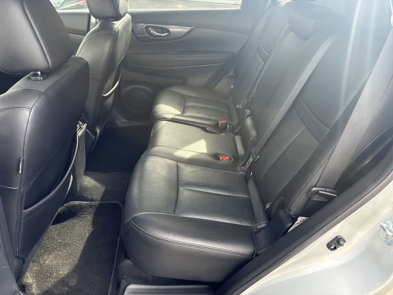 Thumbnail: 2016 Nissan Rogue - 21