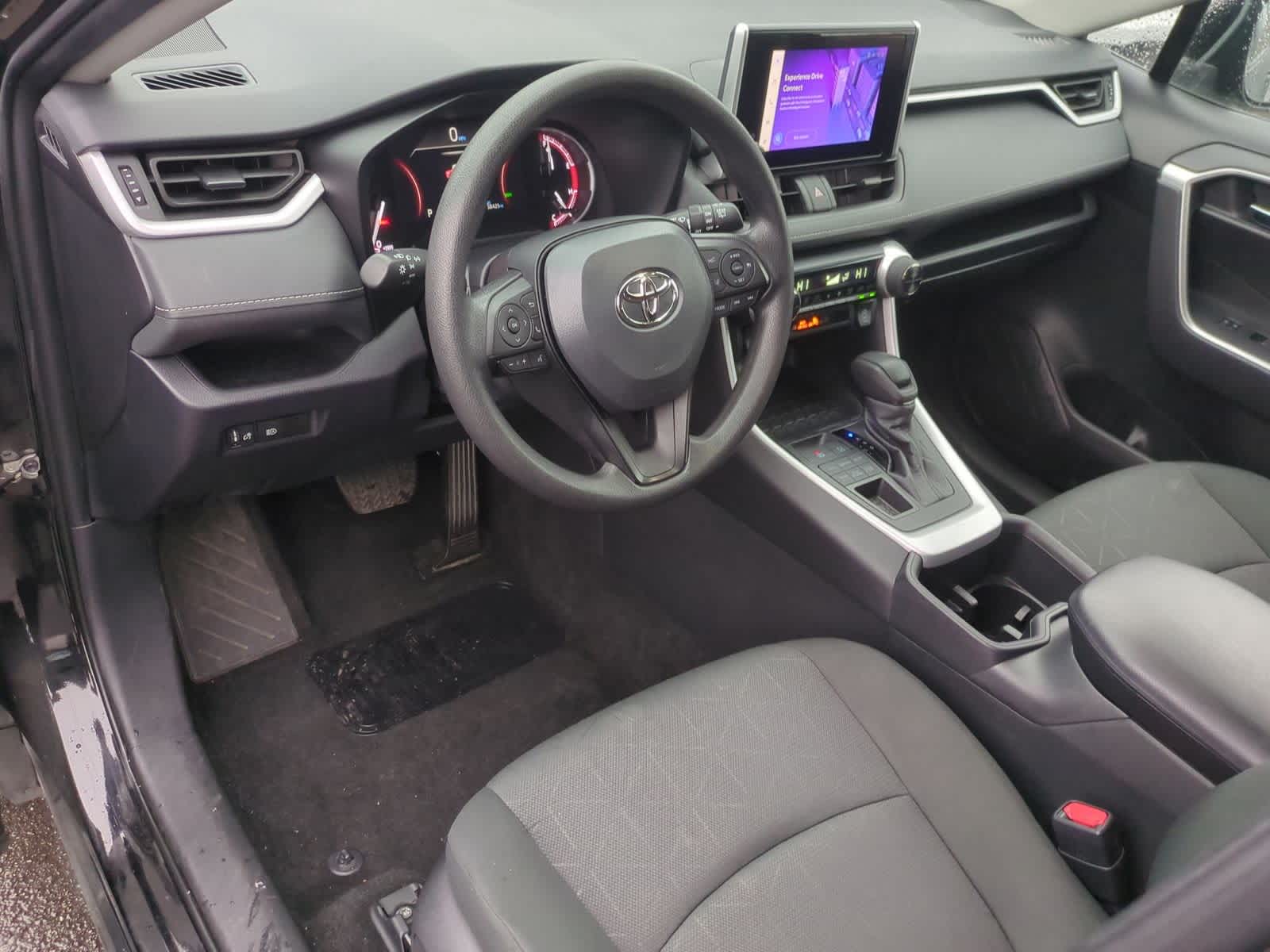 Thumbnail: 2024 Toyota RAV4 - 10