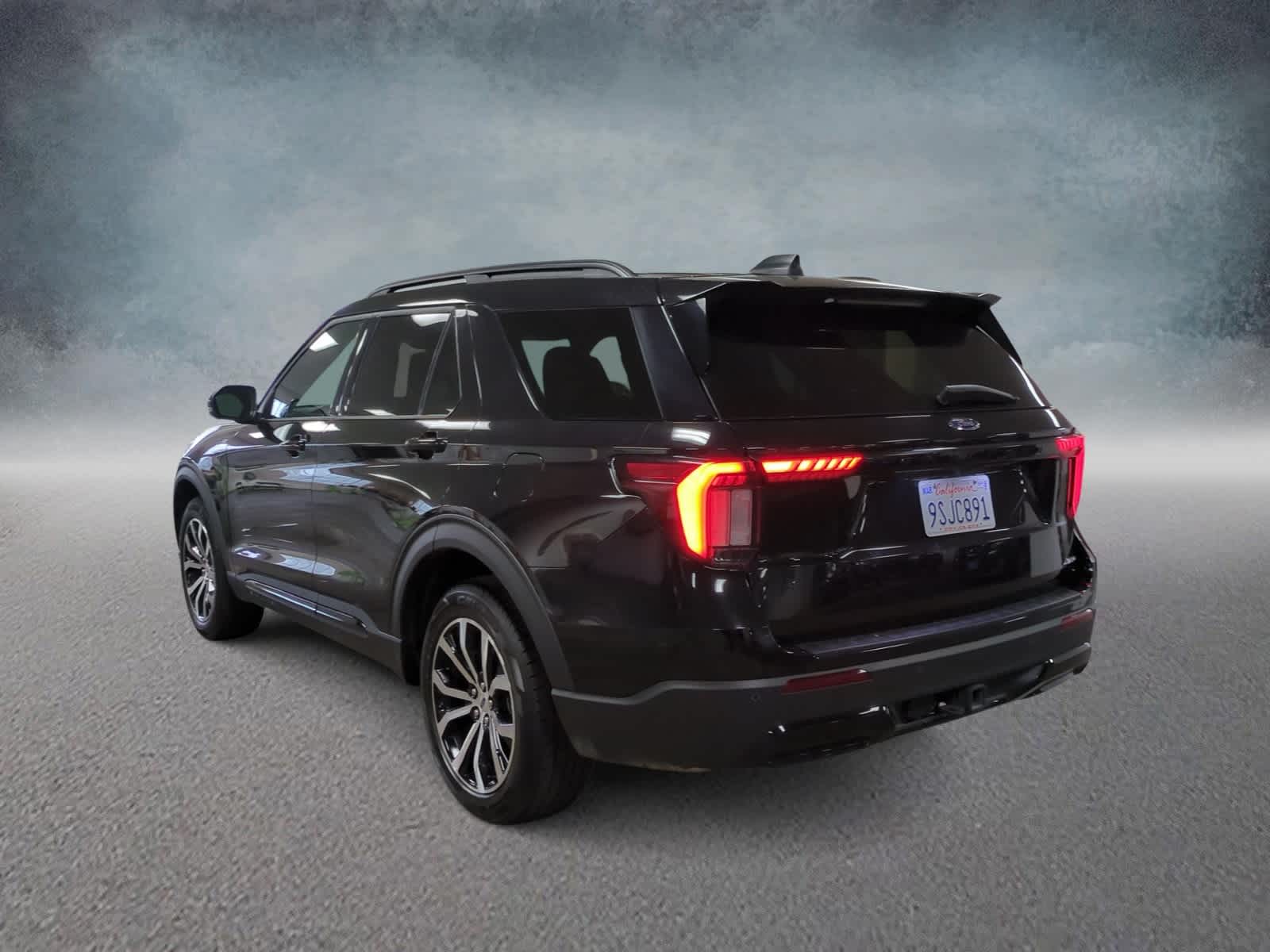 Thumbnail: 2025 Ford Explorer - 6