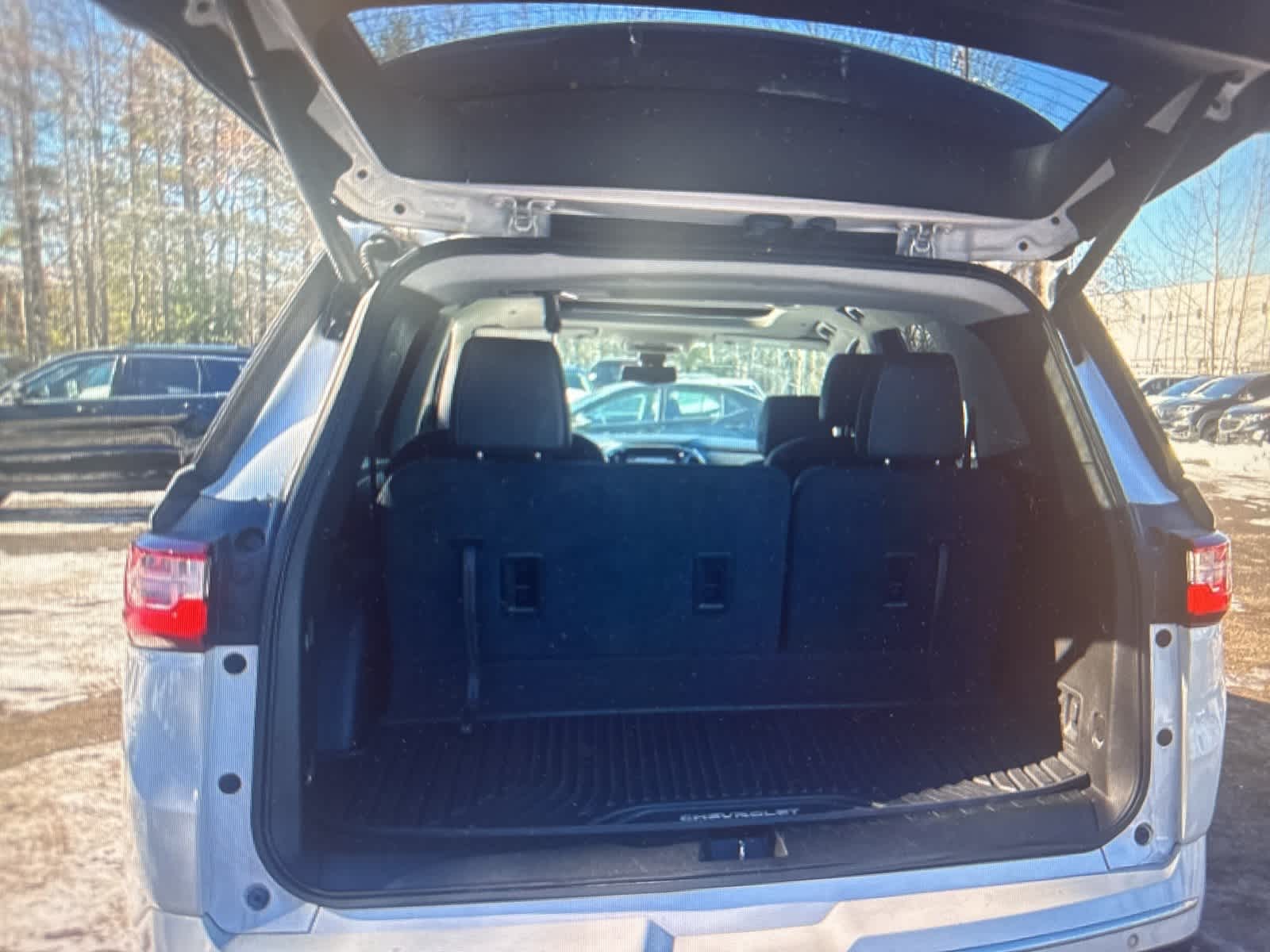 Thumbnail: 2019 Chevrolet Traverse - 21