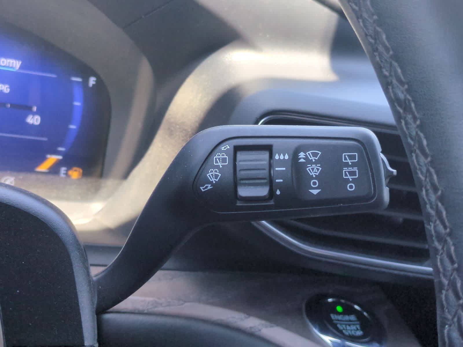 Thumbnail: 2021 Ford Explorer - 27