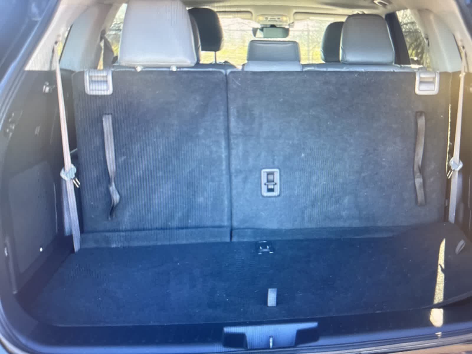 Thumbnail: 2021 Toyota Highlander - 23