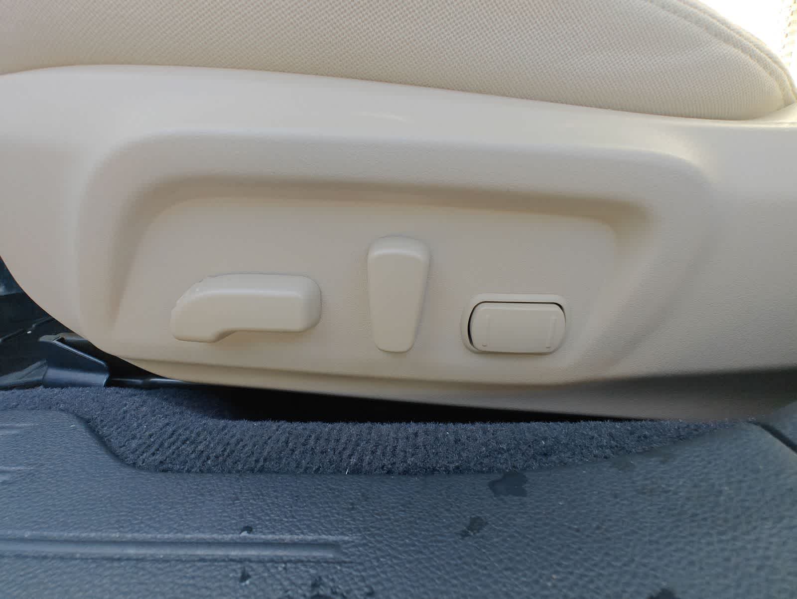 Thumbnail: 2018 Subaru Outback - 18