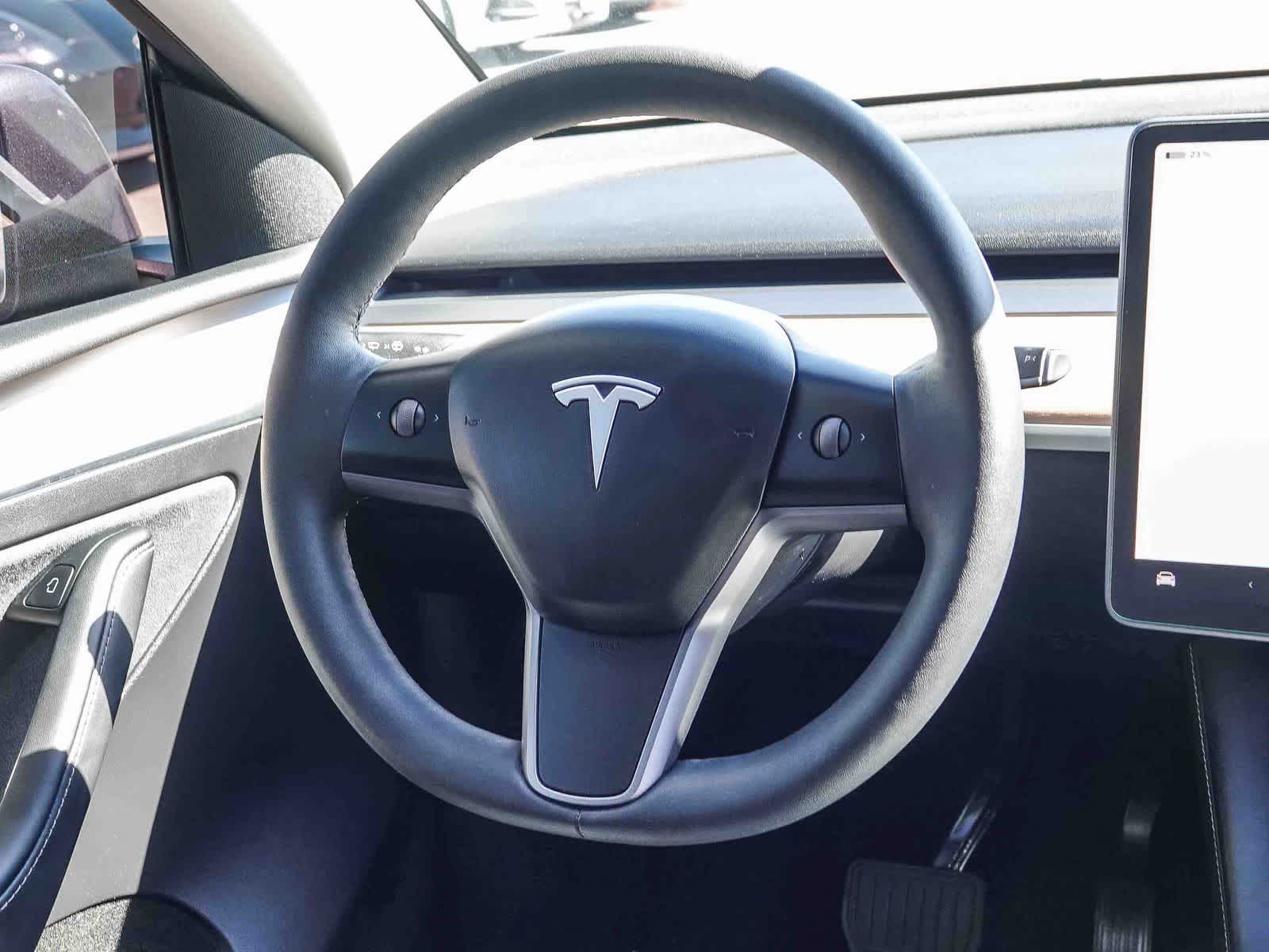 Thumbnail: 2023 Tesla Model Y - 13