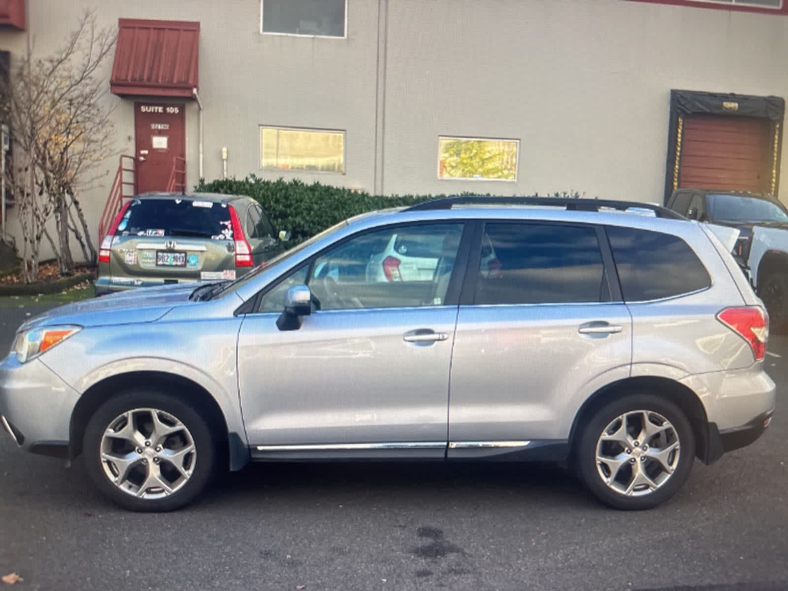 2016 Subaru Forester 2.5i Touring photo 2