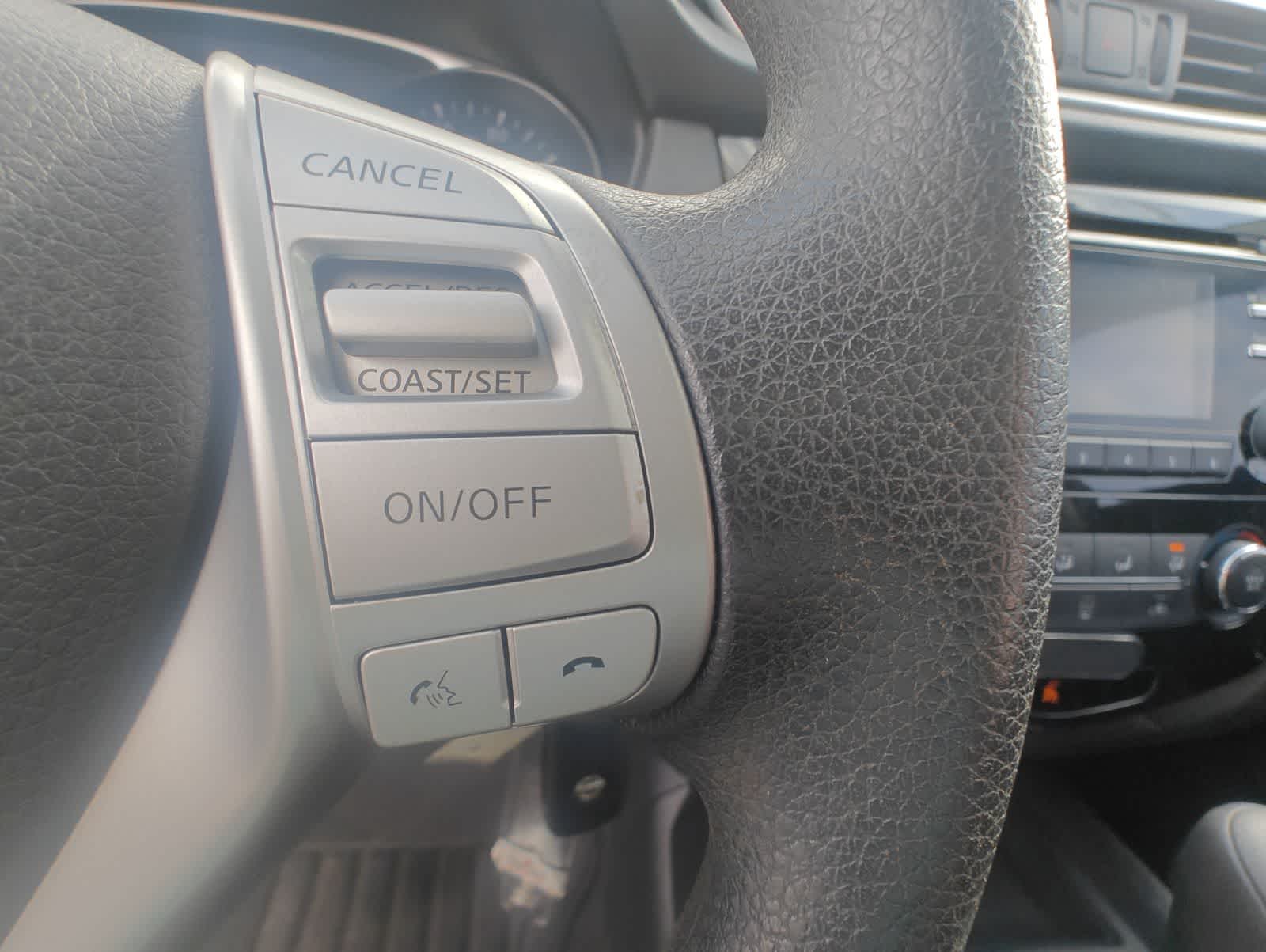 Thumbnail: 2016 Nissan Rogue - 24