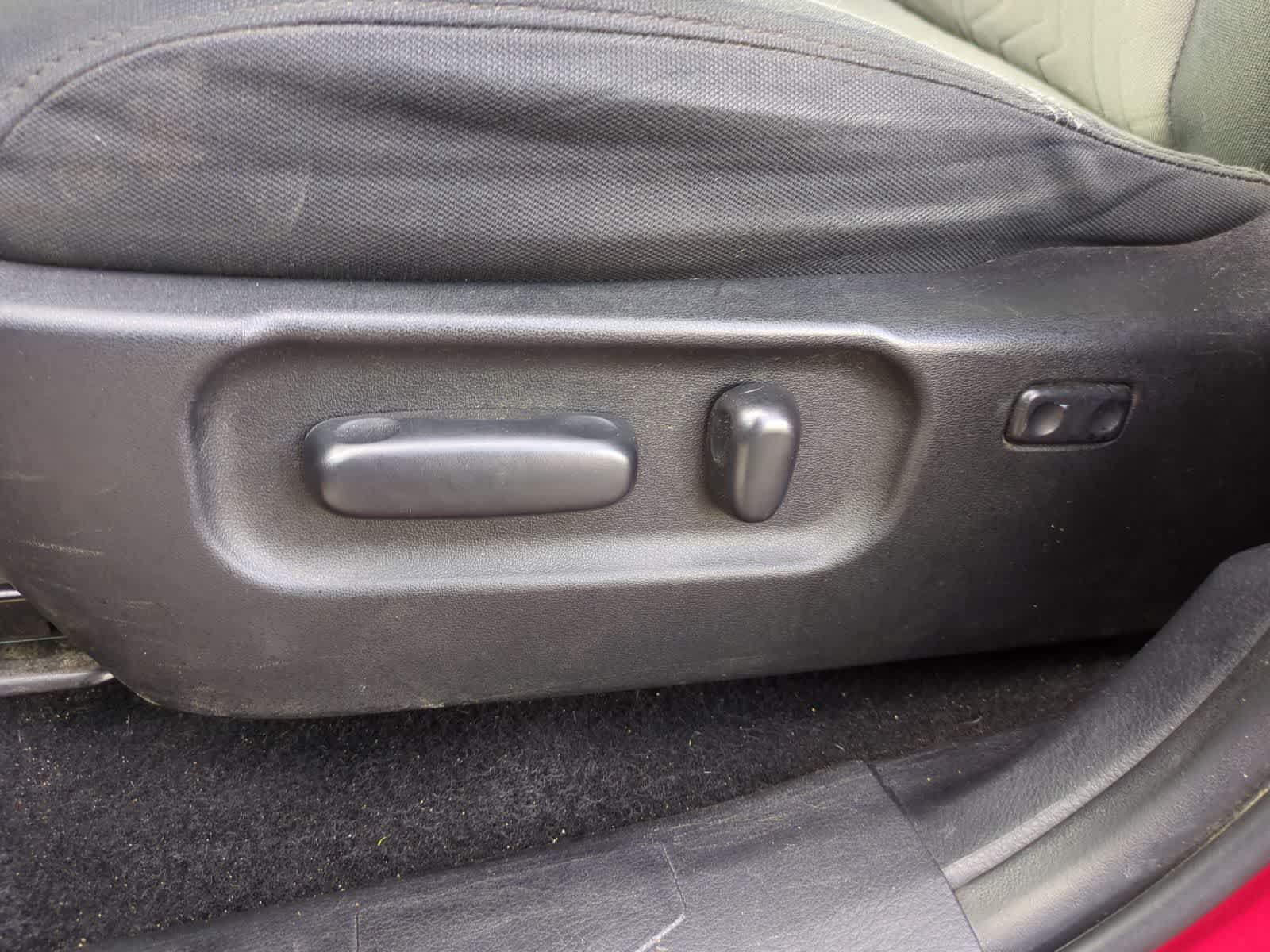 Thumbnail: 2021 Toyota Tacoma - 18