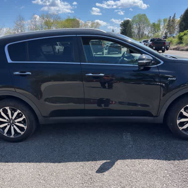Thumbnail: 2017 Kia Sportage - 13